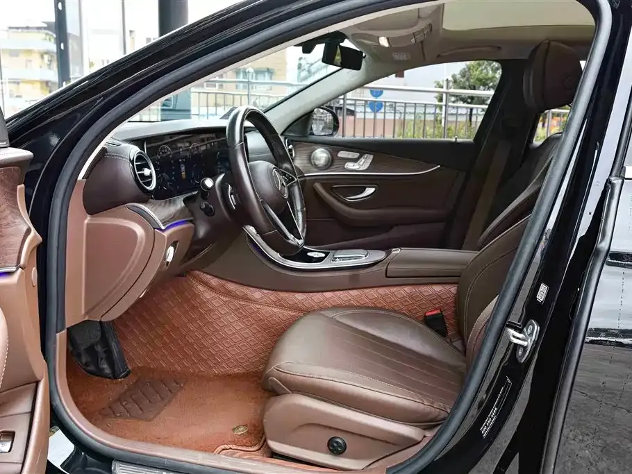 Mercedes-Benz E-Class 2023 из CN, фото 4
