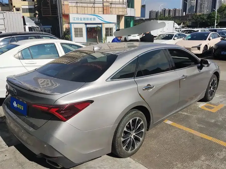 Toyota Avalon 2023 из CN, фото 3