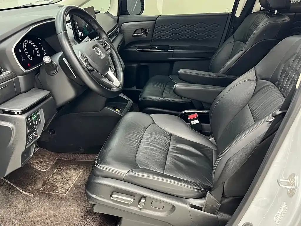 Honda Elysion 2024 из CN, фото 4