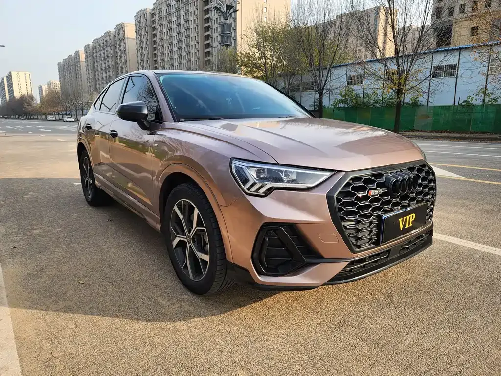Audi Q3 Sportback — фото 3