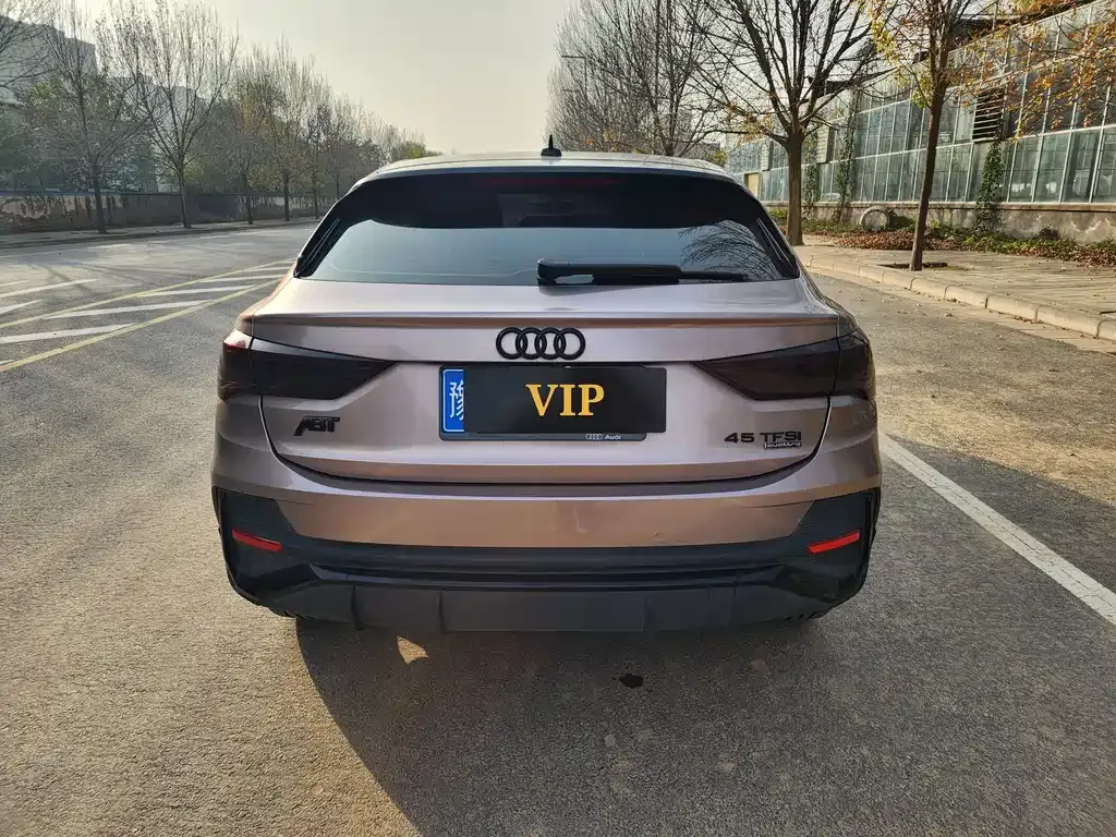 Audi Q3 Sportback — фото 4