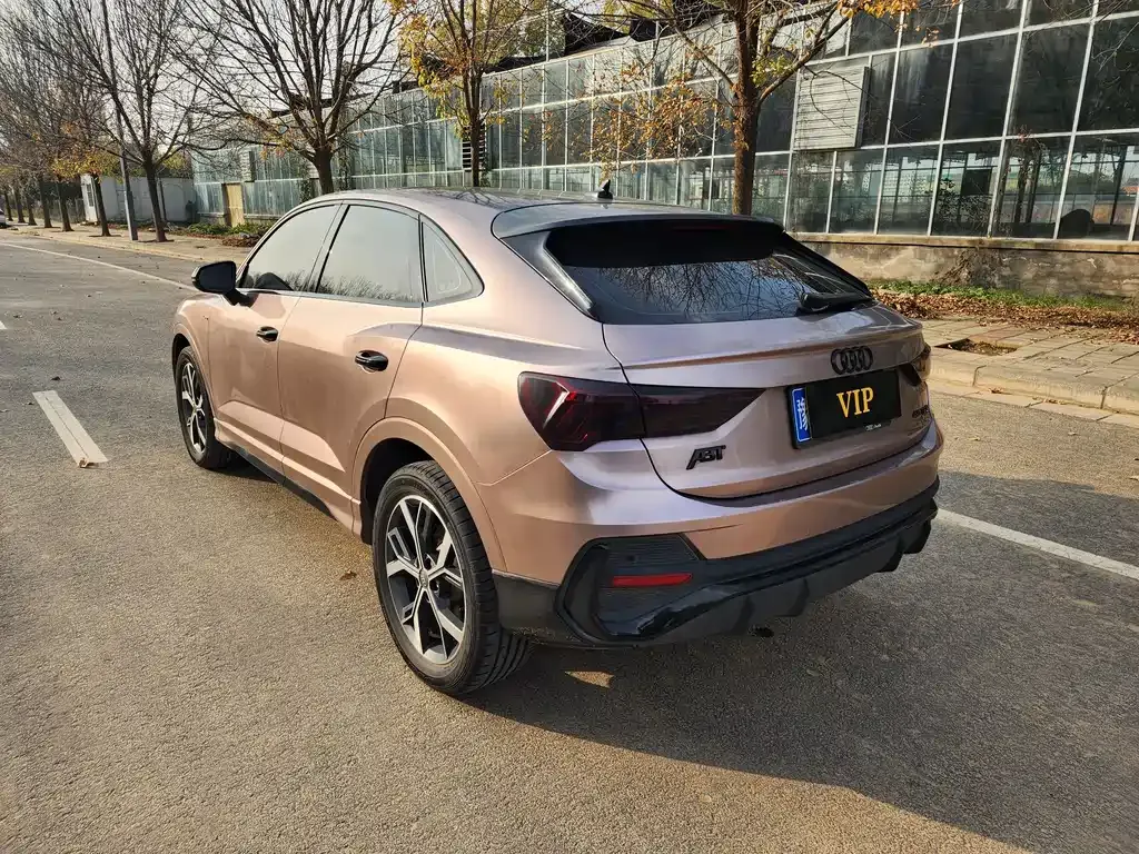 Audi Q3 Sportback — фото 7