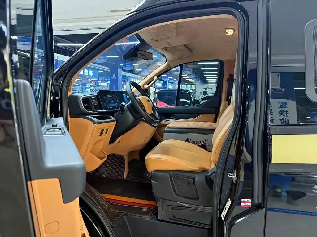 Ford Transit 2023 из CN, фото 4