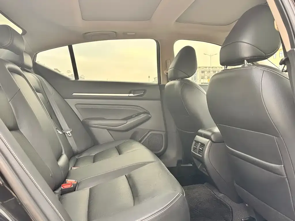 Nissan Teana 2023 из CN, фото 9