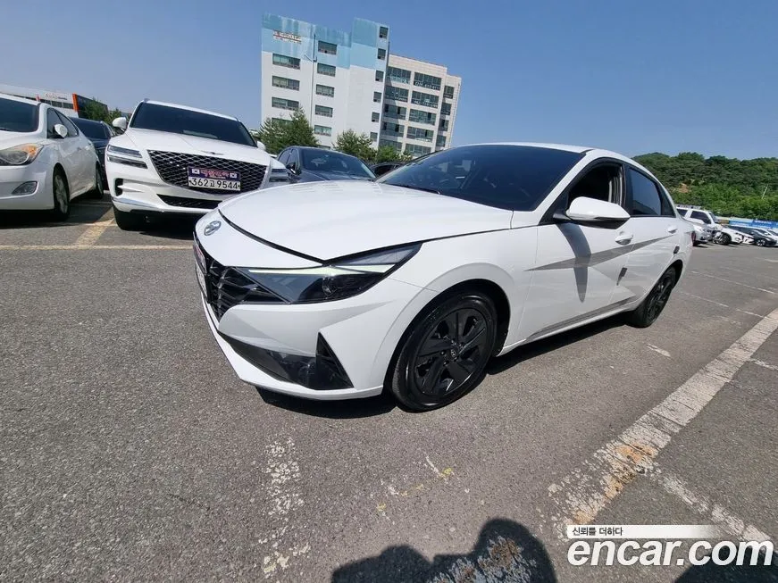 Hyundai AVANTE 2021 из KR, фото 2
