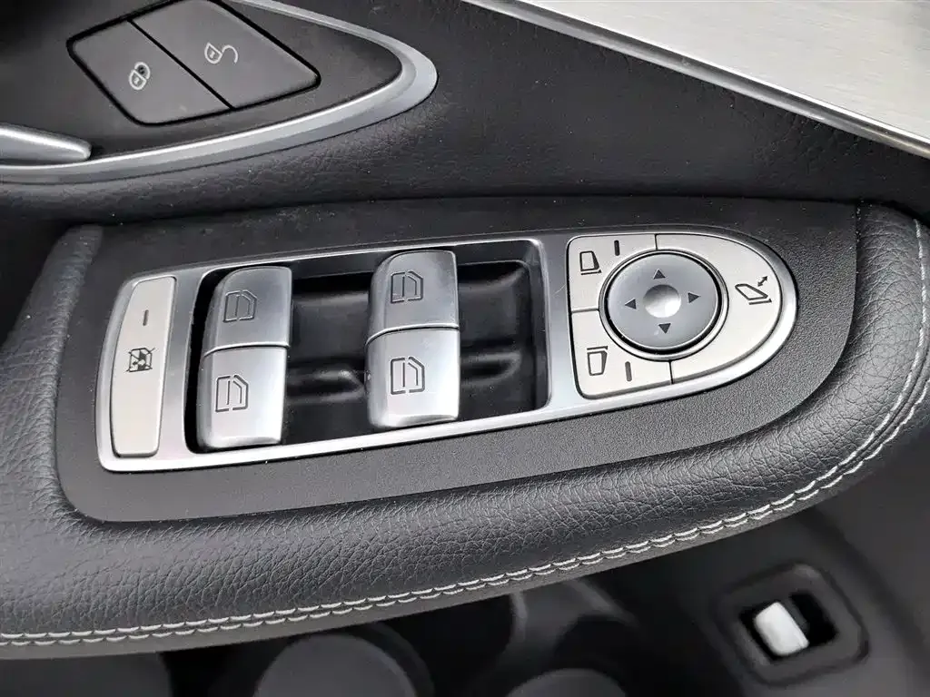 Mercedes-Benz GLC 2022 из CN, фото 9