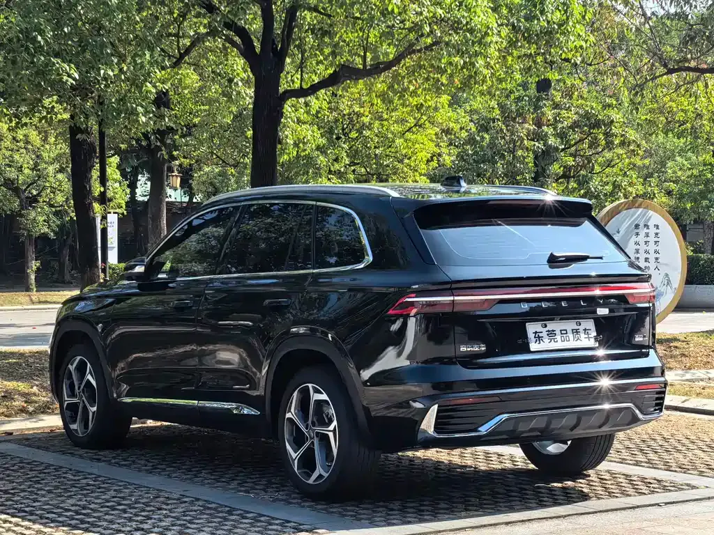 Geely Xingyue L — фото 6