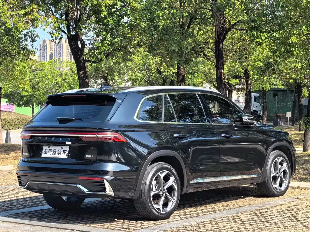 Geely Xingyue L — фото 8