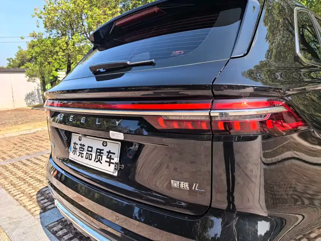 Geely Xingyue L — фото 9