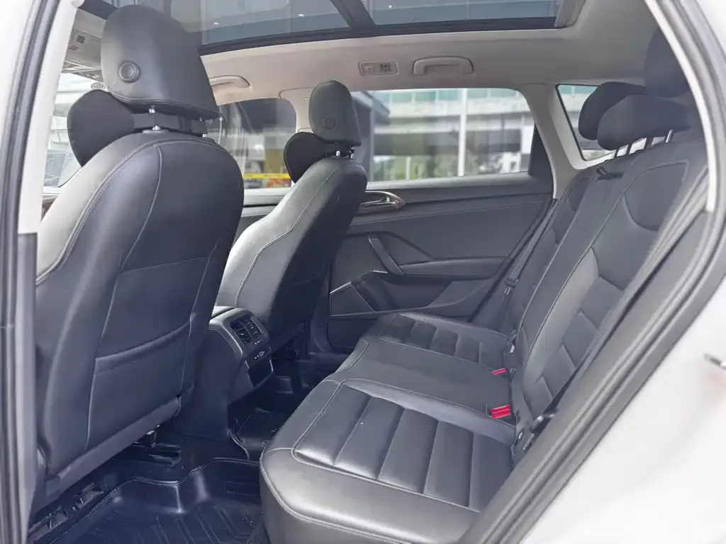 Volkswagen Tharu 2021 из CN, фото 4