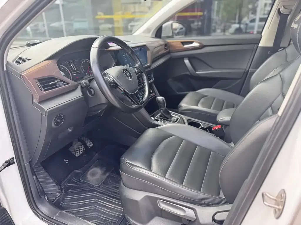 Volkswagen Tharu 2021 из CN, фото 9