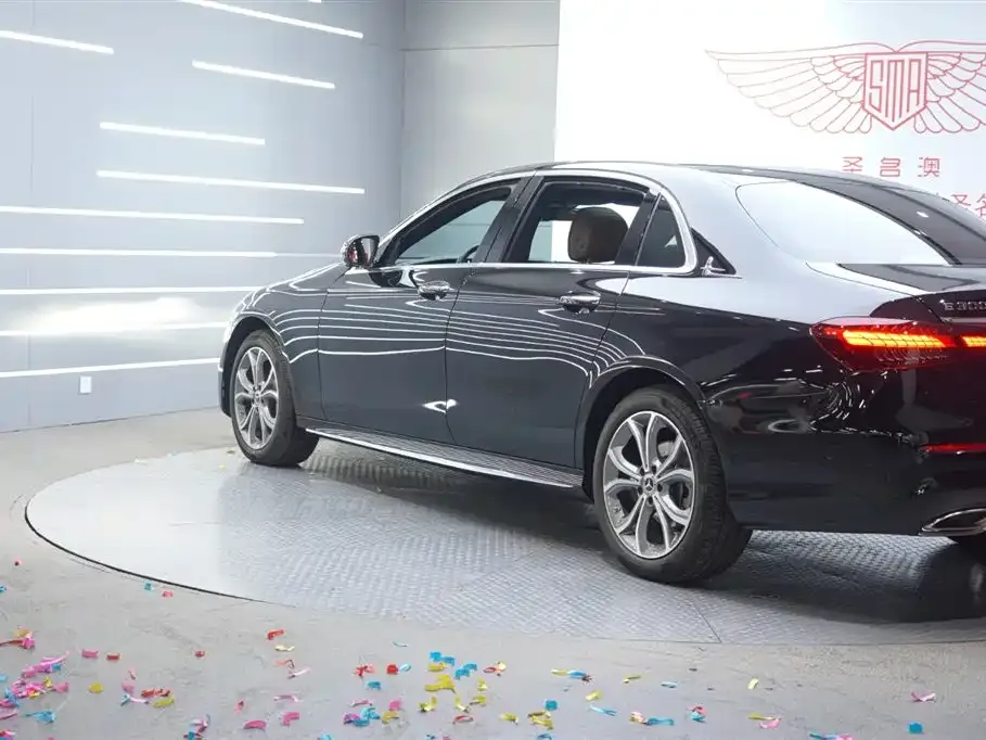 Mercedes-Benz E-Class 2022 из CN, фото 2