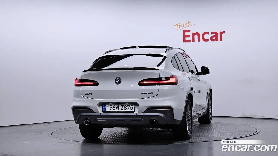 BMW X4 — фото 4