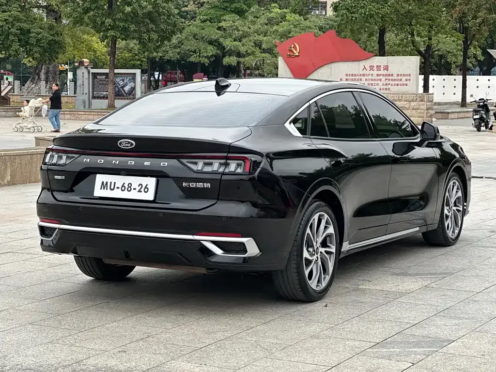 Ford Mondeo 2023 из CN, фото 4