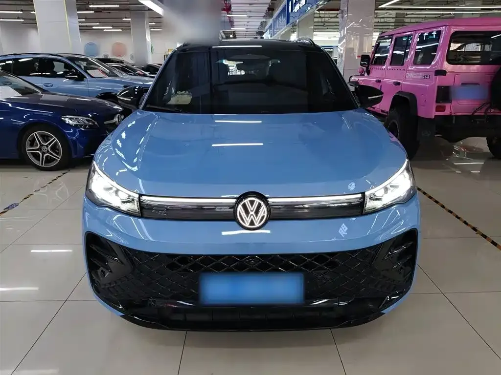 Volkswagen Tiguan L 2024 из CN, фото 3