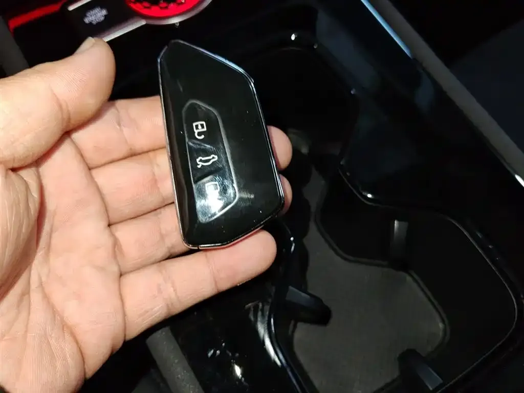Volkswagen Tiguan L 2024 из CN, фото 9