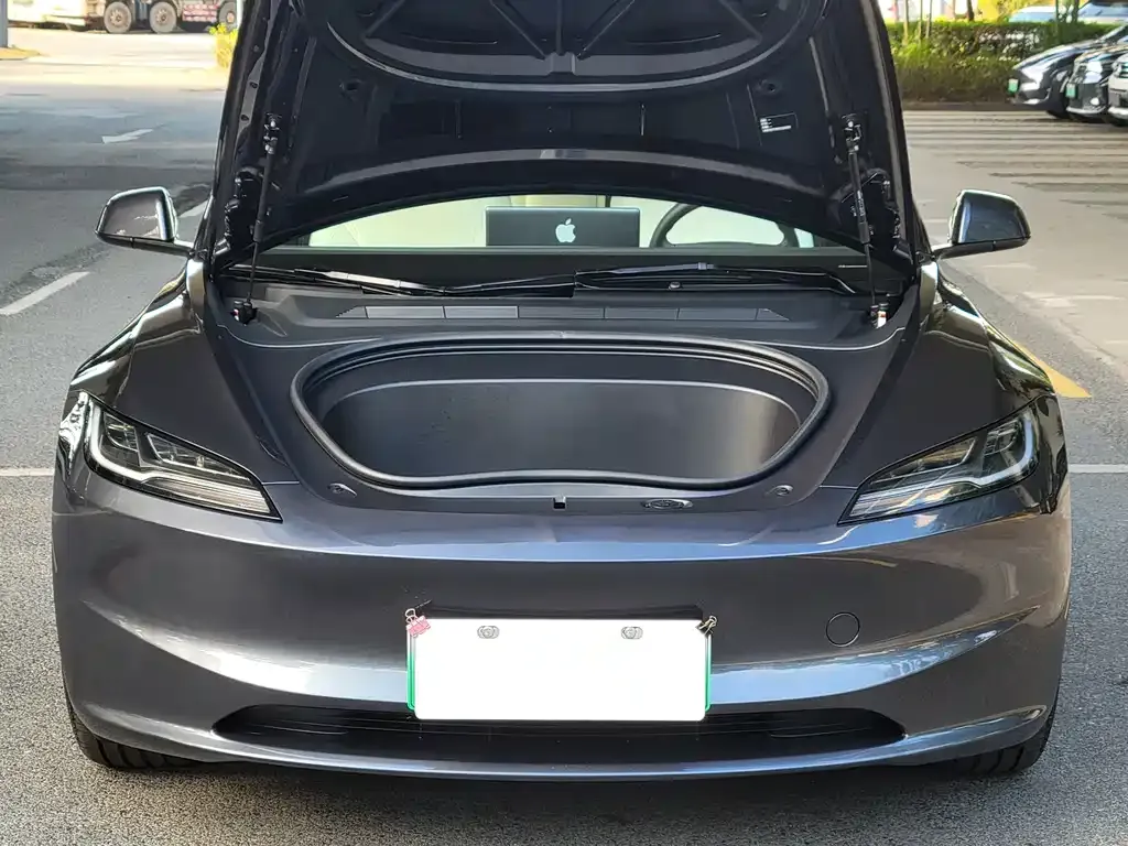 Tesla Model 3 — фото 5