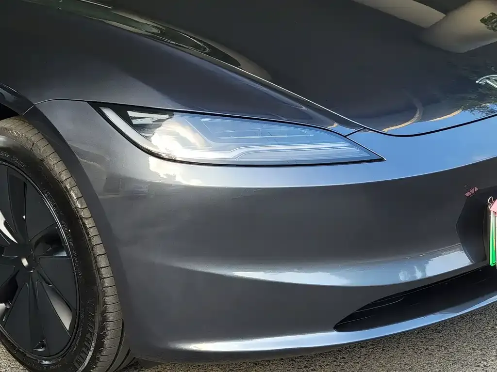 Tesla Model 3 — фото 6