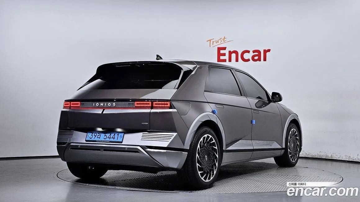 Hyundai Ioniq5 — фото 2
