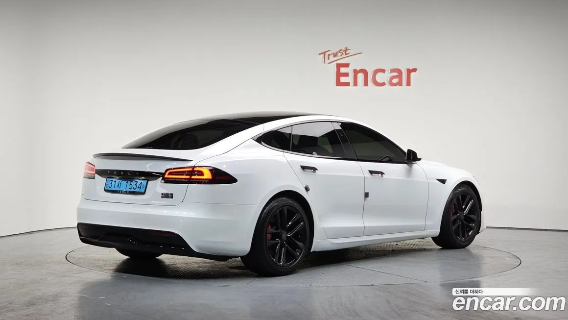 Tesla Model S 2023 из KR, фото 2