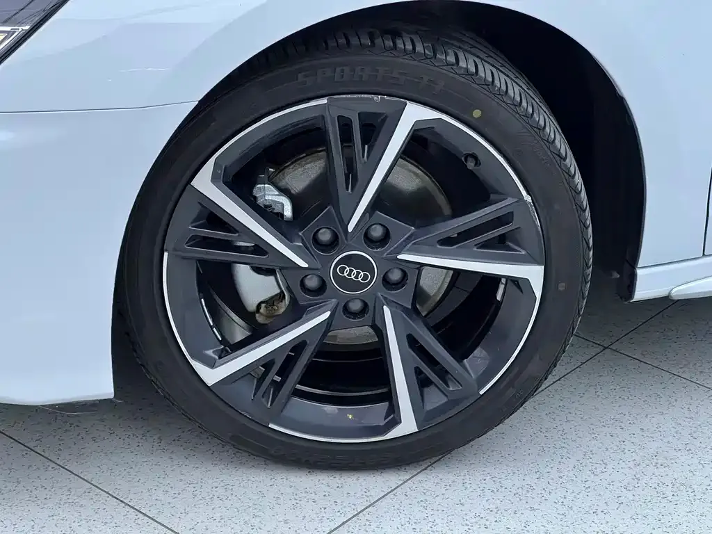 Audi A3 2023 из CN, фото 7