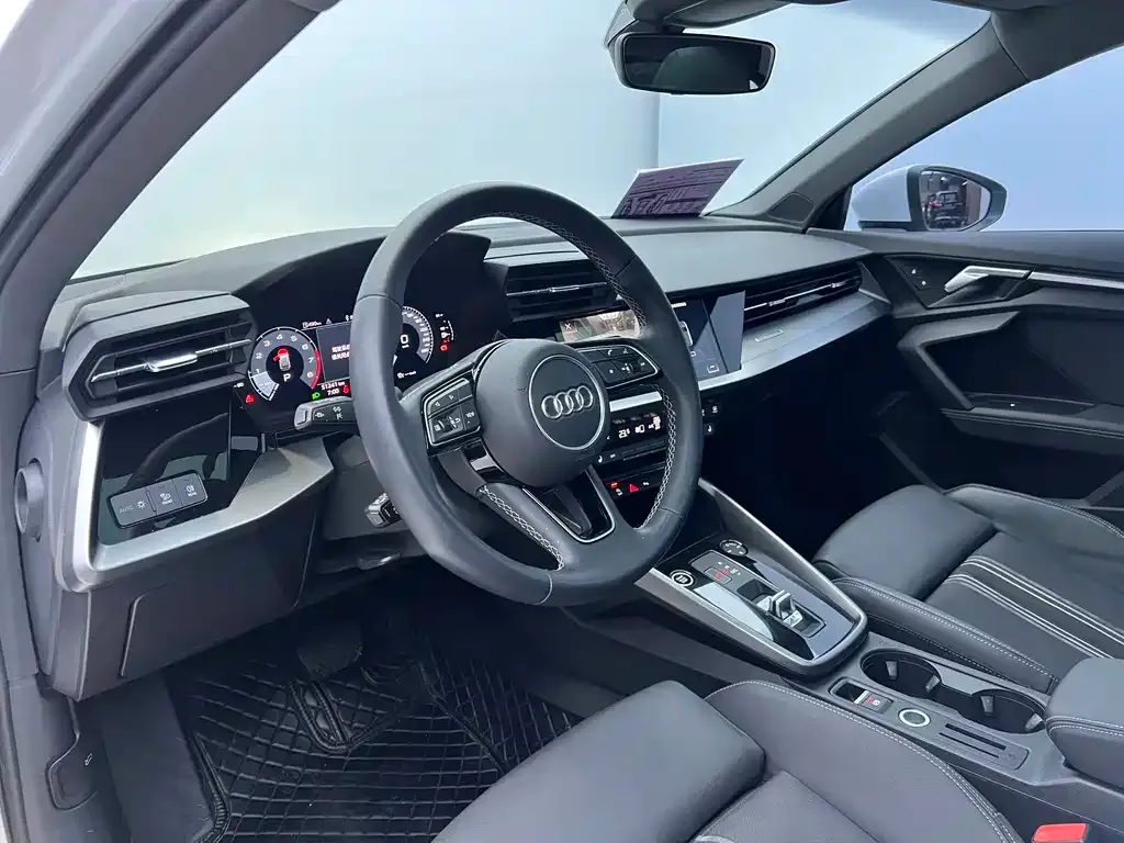 Audi A3 2023 из CN, фото 9