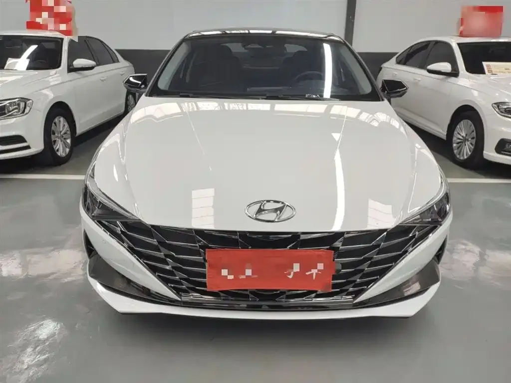 Hyundai Elantra 2023 из CN, фото 3