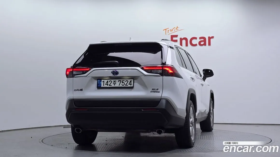 Toyota RAV4 2021 из KR, фото 4