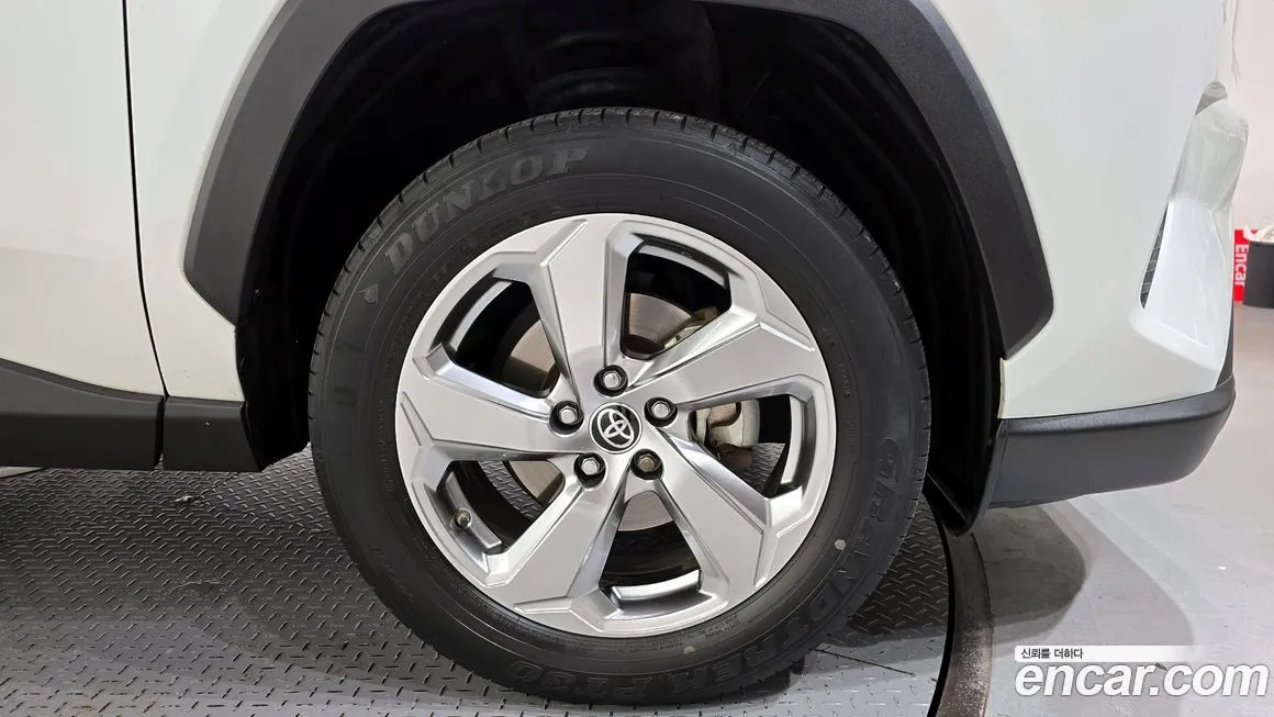 Toyota RAV4 2021 из KR, фото 5