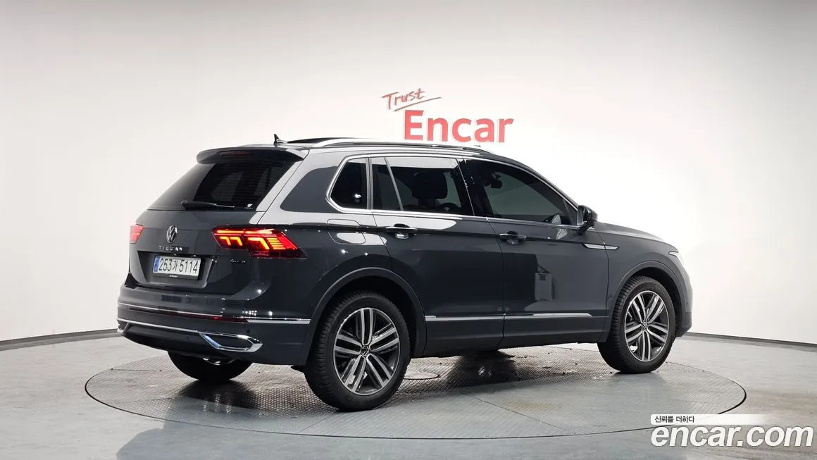 Volkswagen Tiguan 2023 из KR, фото 2