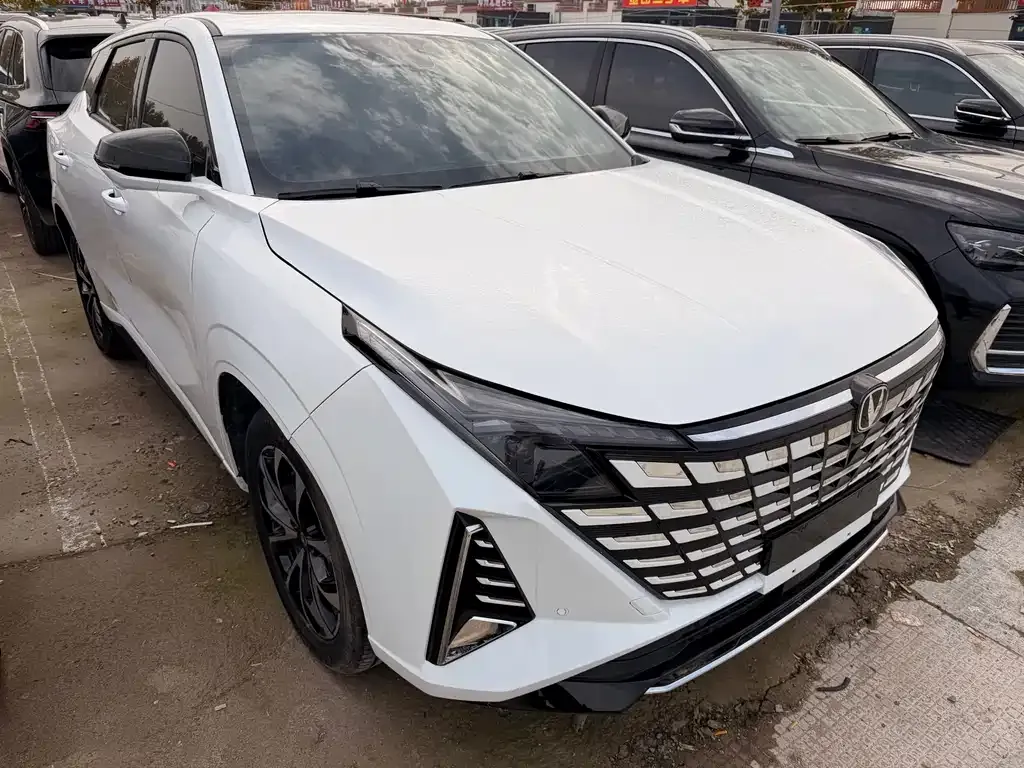 Changan UNI-Z New Energy 2024 из CN, фото 3