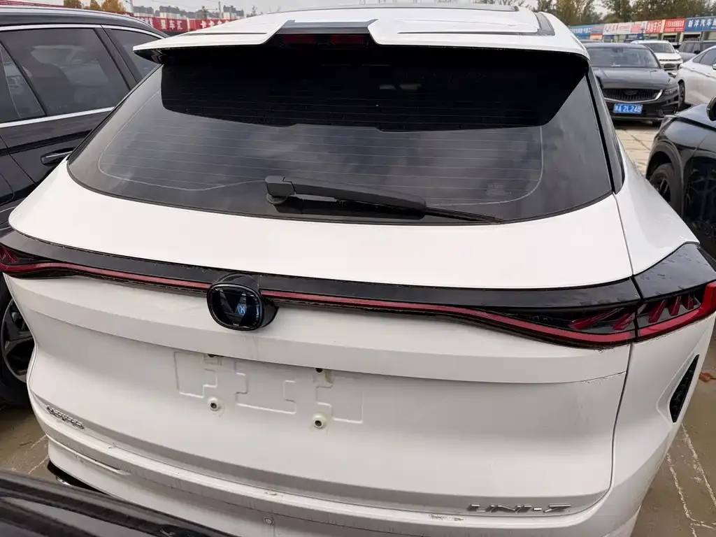 Changan UNI-Z New Energy 2024 из CN, фото 5