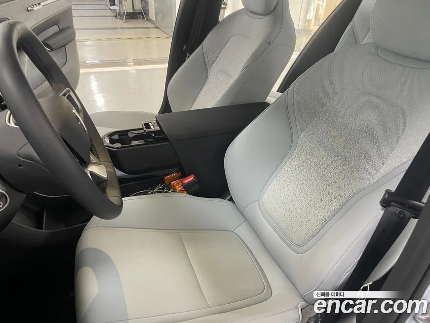 Volvo EX30 2024 из KR, фото 10