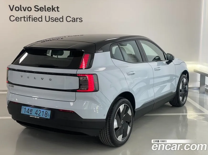 Volvo EX30 2024 из KR, фото 2