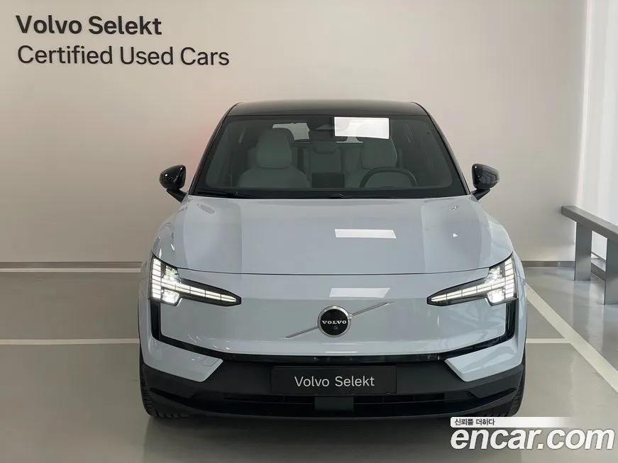 Volvo EX30 2024 из KR, фото 3