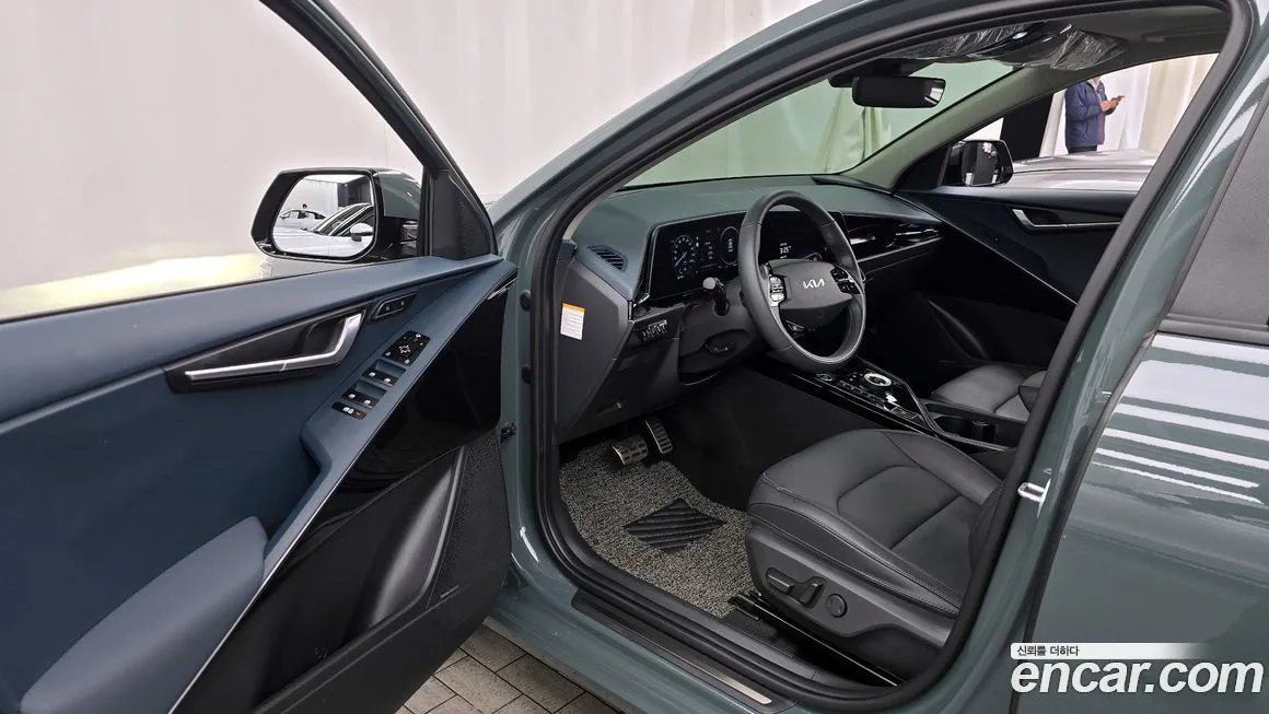 Kia Niro — фото 10
