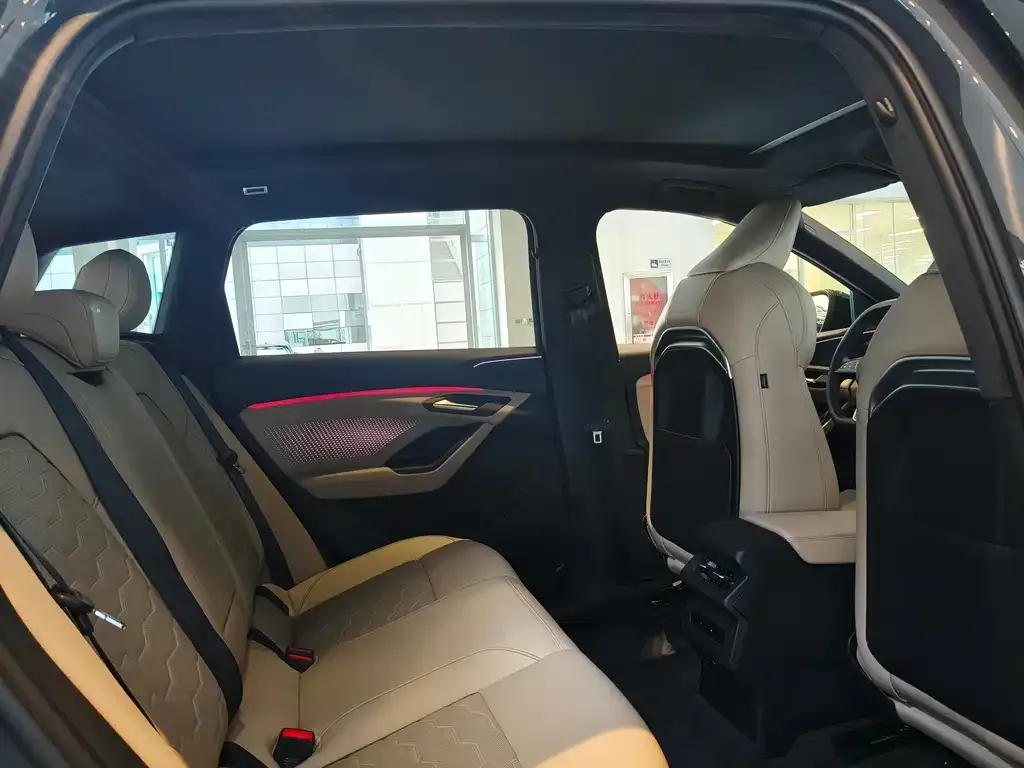 Audi Q6L e-tron 2025 из CN, фото 10