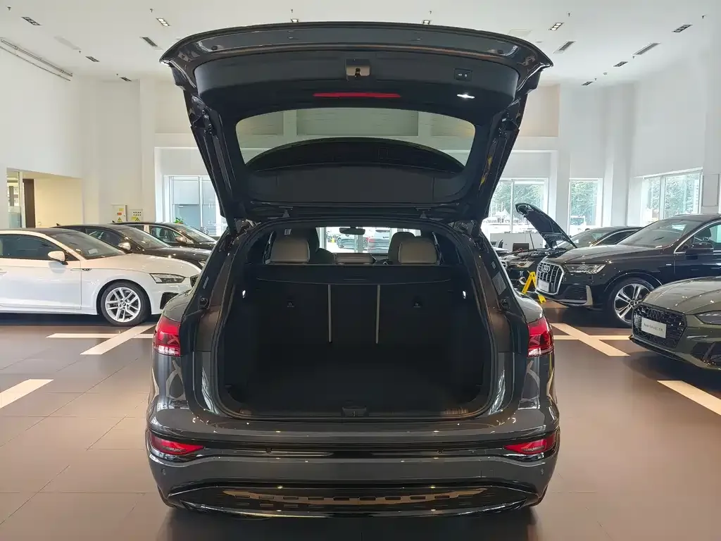 Audi Q6L e-tron 2025 из CN, фото 8