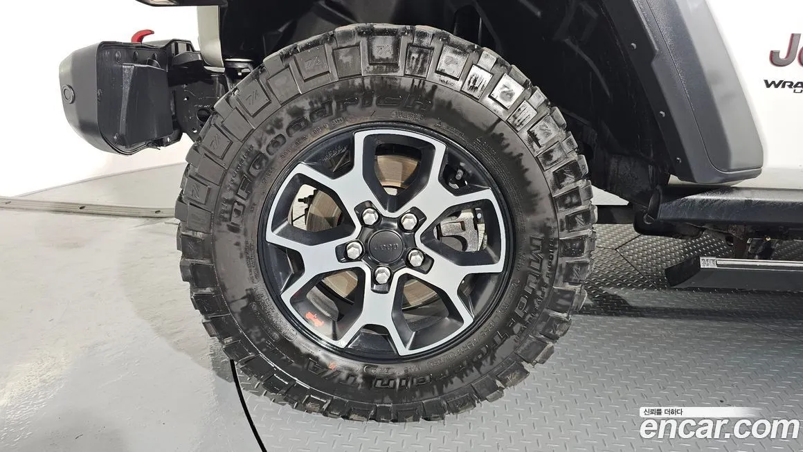 Jeep Wrangler 2022 из KR, фото 5