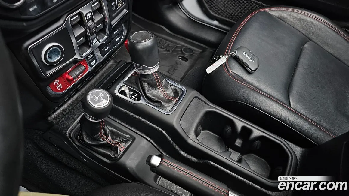 Jeep Wrangler 2022 из KR, фото 9