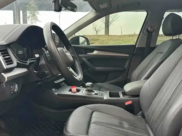 Audi Q5L 2023 из CN, фото 5