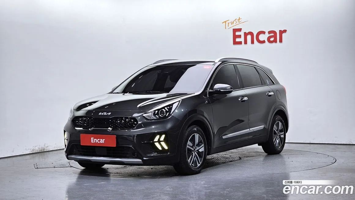 Kia Niro — фото 1