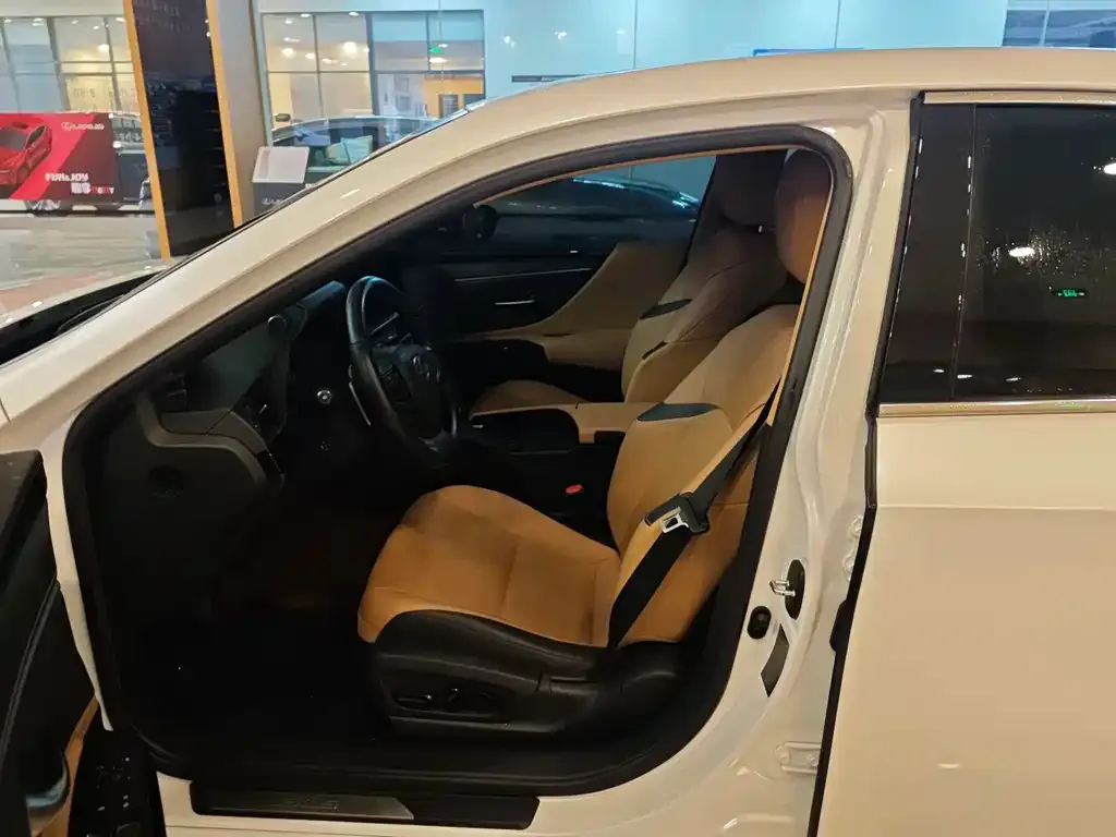 Lexus ES 2024 из CN, фото 3