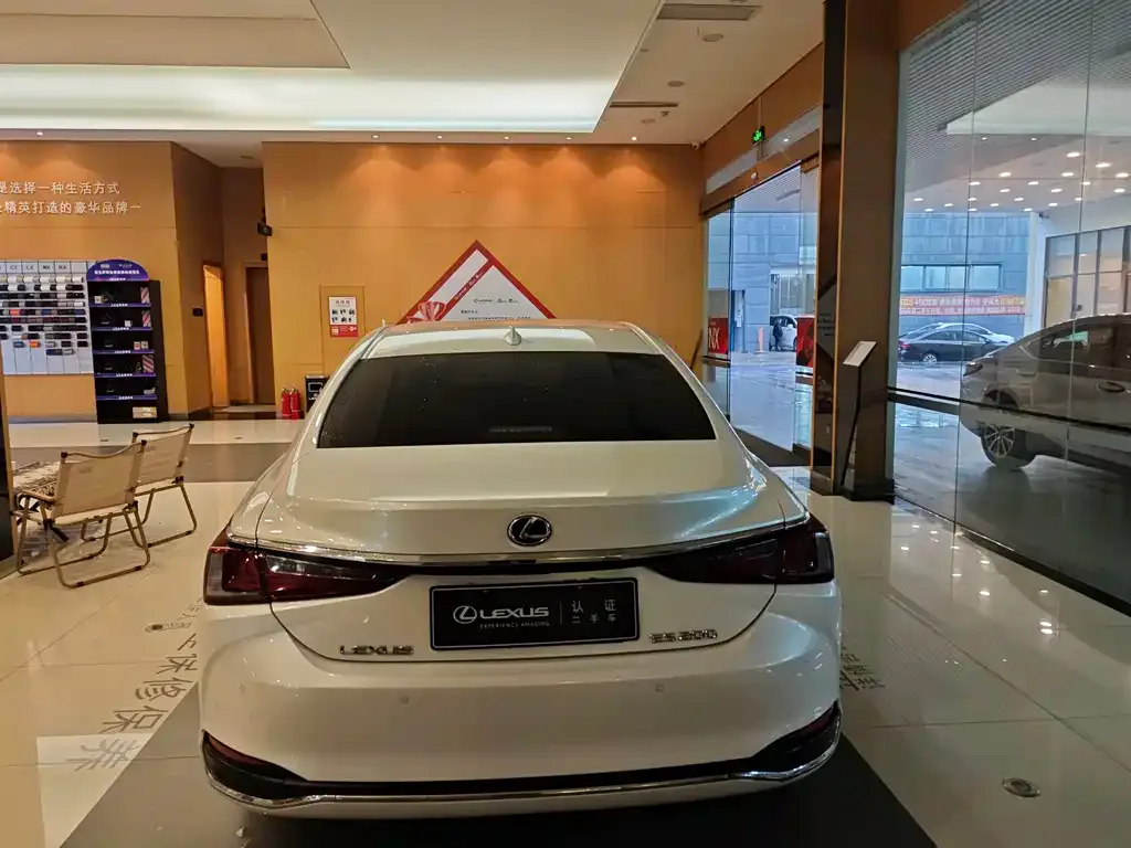 Lexus ES 2024 из CN, фото 5