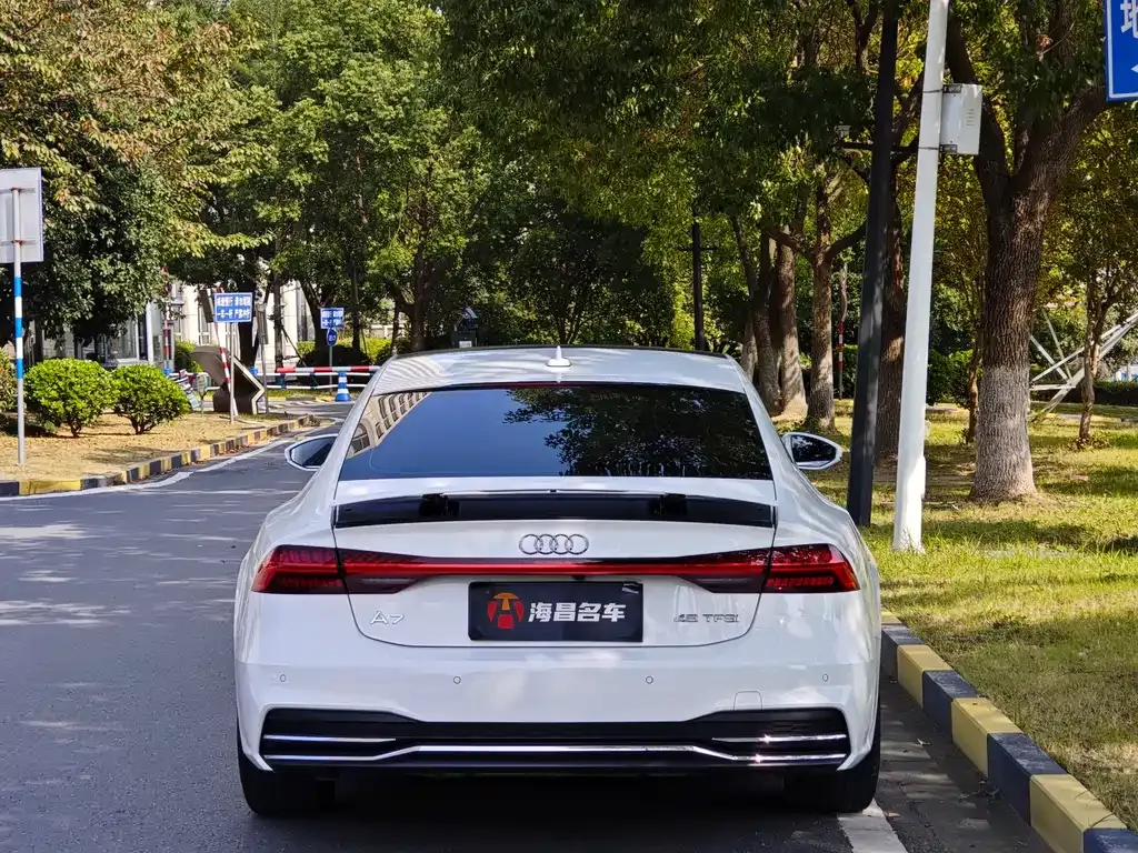 Audi A7 2021 из CN, фото 5