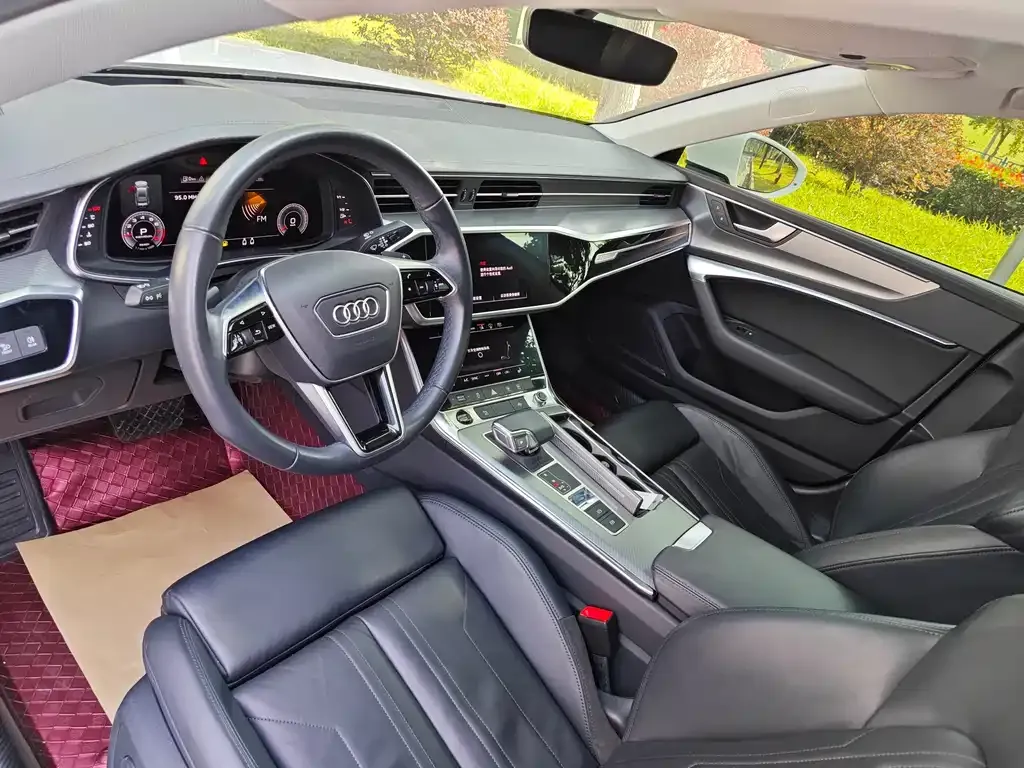 Audi A7 2021 из CN, фото 7