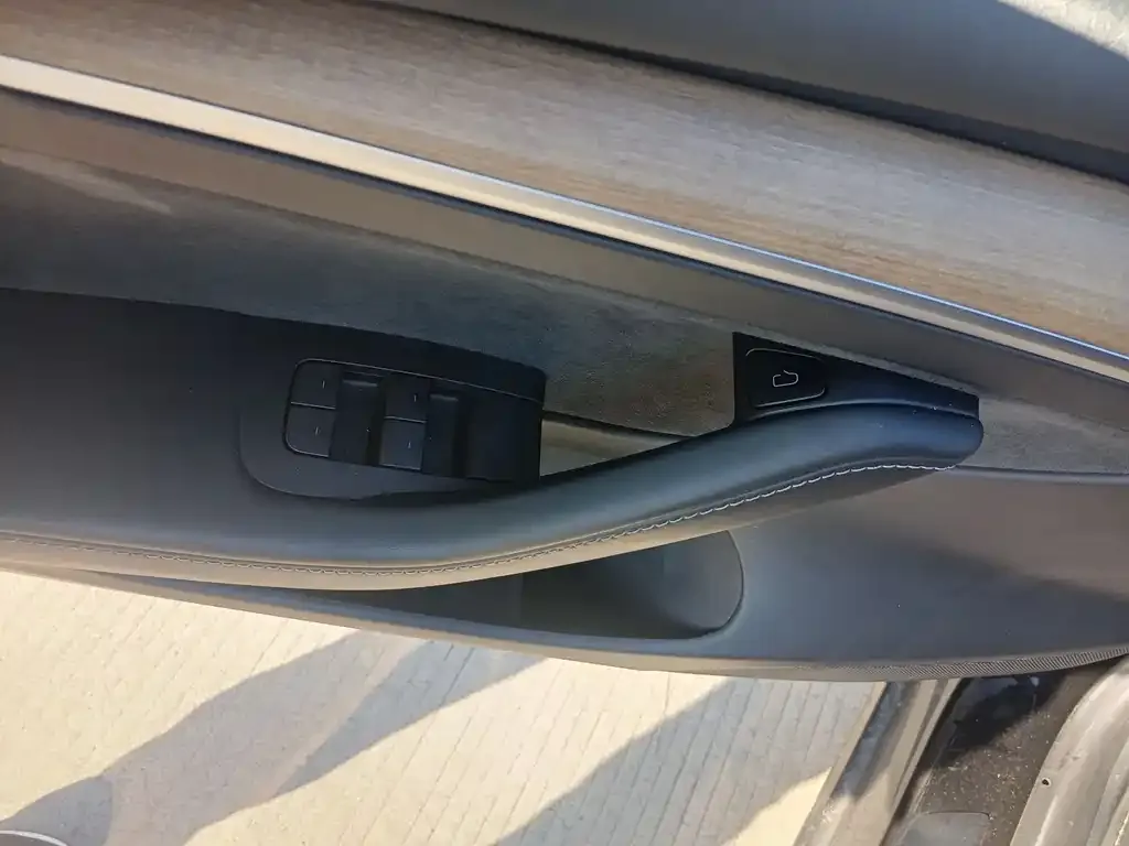 Tesla Model 3 2023 из CN, фото 5