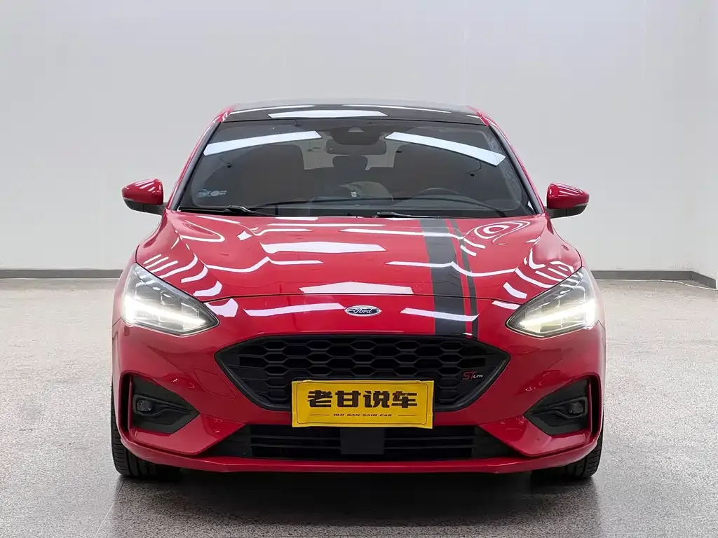 Ford Focus 2021 из CN, фото 2