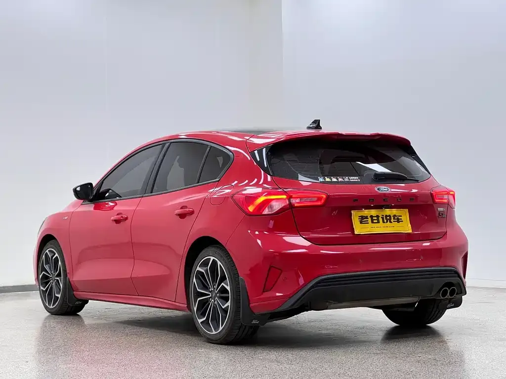 Ford Focus 2021 из CN, фото 5
