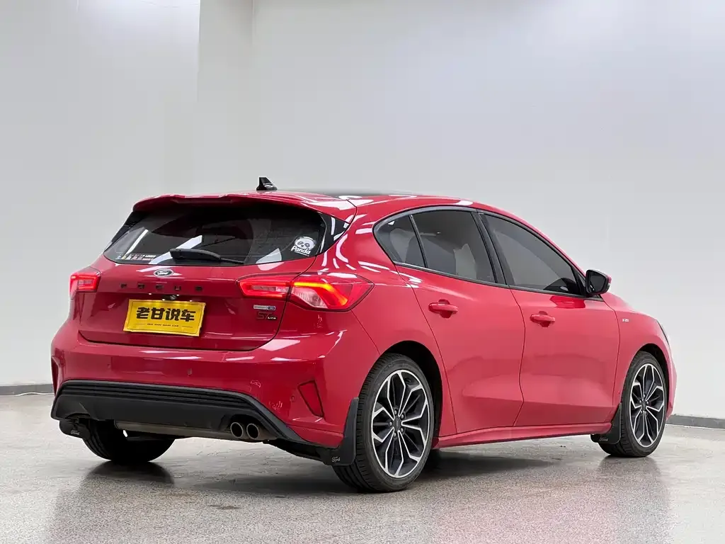 Ford Focus 2021 из CN, фото 7